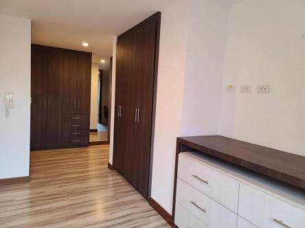 AMPLIO DEPARTAMENTO EN SAN LUIS , LA ROSA TORO SE ALQUILA en Lima - Imagen 1