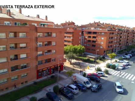 AMPLIO LOCAL COMERCIAL EN VILLAMARCHANTE en Huesca - Imagen 1
