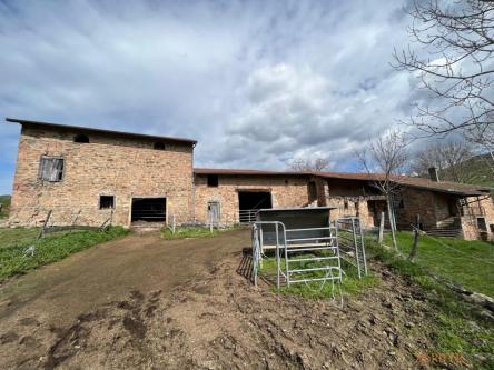 ANCIENNE FERME EN PIERRES A RENOVER à Toulon - Photo 1