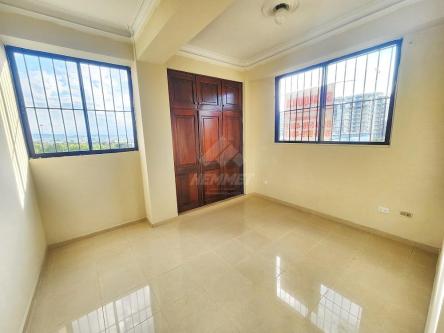 APARTAMENTO ASCENSOR Y PLANTA FULL LA ROSALEDA SANTIAGO en Santiago - Imagen 6