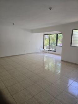 APARTAMENTO EN ALQUILER EN LAS PRADERAS en Santo Domingo - Imagen 1