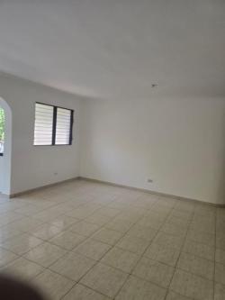 APARTAMENTO EN ALQUILER EN LAS PRADERAS en Santo Domingo - Imagen 3