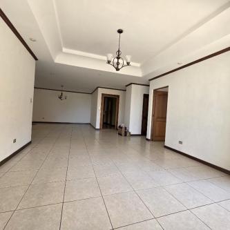 APARTAMENTO EN RENTA O VENTA EN CASTELLAR ZONA 10 en Ciudad de Guatemala - Imagen 11