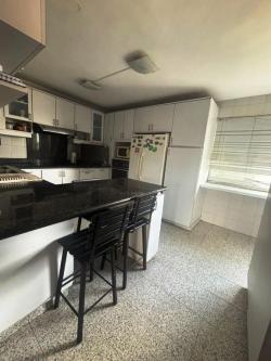 APARTAMENTO - LOS SAMANES - 138 Mts2 en Caracas - Imagen 8