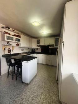 APARTAMENTO - LOS SAMANES - 138 Mts2 en Caracas - Imagen 9