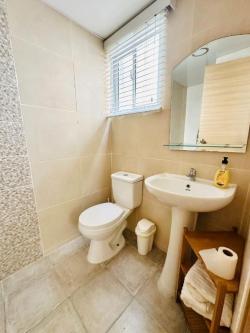 APARTAMENTOS EN ZONA ORIENTAL TRES HABITACIONES DOS BAÑOS en Santo Domingo - Imagen 4