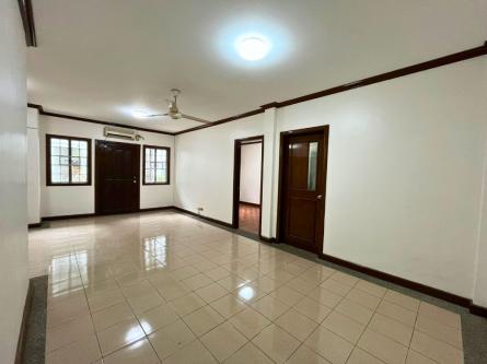 APARTMENT FOR RENT IN ALABANG MUNTINLUPA in Muntinlupa - Image 3