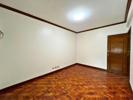 APARTMENT FOR RENT IN ALABANG MUNTINLUPA in Muntinlupa - Image 6