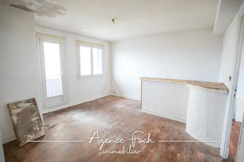 APPARTEMENT 3 PIECES AVEC BALCON ET CAVE - A RENOVER à Tarbes - Photo 1