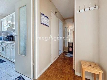 APPARTEMENT STUDIO DANS RESIDENCE CALME à Chatou - Photo 1