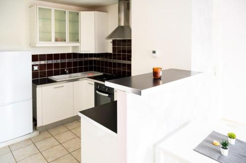 APPARTEMENT VENISIEUX à Vénissieux - Photo 1