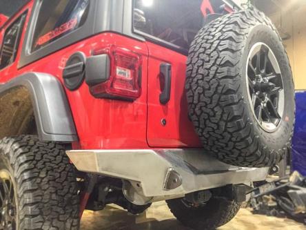 ARTEC JL5502 Bumper; Rear; One Piece Design; Direct Fit; … in Brampton - Image 1