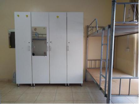 AVAILABLE LADIES BED SPACE/ FAMILY ROOM in Dubai - Image 5