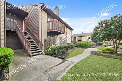 AVAILABLE NOW! in Pasadena - Image 1