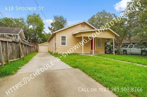 AVAILABLE NOW! in Pasadena - Image 1