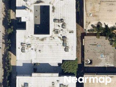 Addison St Unit in Burbank - Image 1