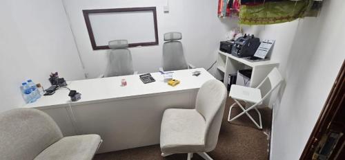 Affordable Small Office Available for Rent! in Dubai - Image 3