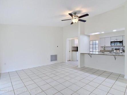 Amherst Ave, Spring Hill, Home For Rent in Boca Raton - Image 1