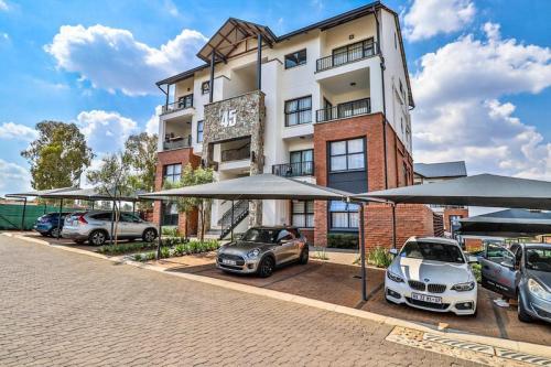 Apartment / Flat 1721-ref-6682 for Rent in Modderfontein, … in Edenvale - Image 1