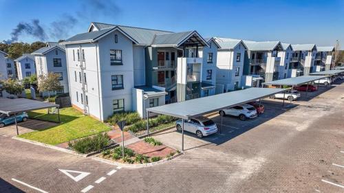 Apartment / Flat 1990-ref-5552 for Rent in Modderfontein, … in Kempton Park - Image 1