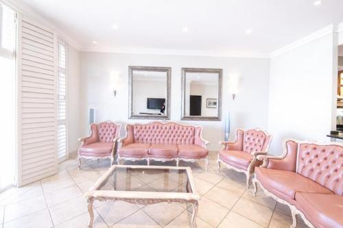 Apartment / Flat 2724-ref-296 for Rent in Umhlanga Ridge, … in Durban - Image 1