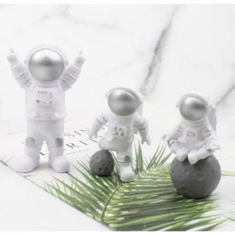 Astronaut Topper Cake - Astro Model Silver Moonbiru, … in George Town - Image 1