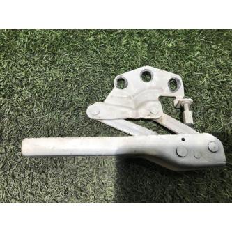 Audi R8 2006-2015 Bonnet Hinge F/RH (USED) in Seremban - Image 1