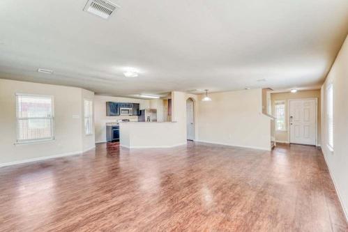 Available Single Family HOME For RENT In Houston, Texas in Pflugerville - Image 2