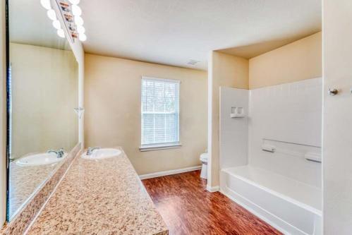 Available Single Family HOME For RENT In Houston, Texas in Pflugerville - Image 7