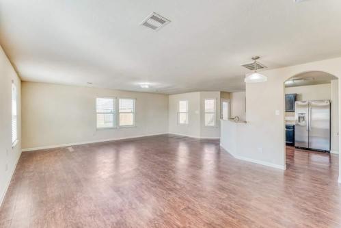 Available Single Family HOME For RENT In Houston, Texas in Pflugerville - Image 6