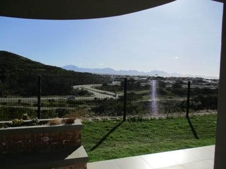 Available Two Bedroom Flat To Rent In Hartenbos Central in Mossel Bay - Image 2
