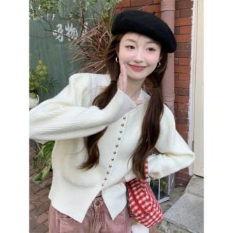 B4035 Cozzy Buttons Ribs Knit Cardigan in Singapore - Image 1