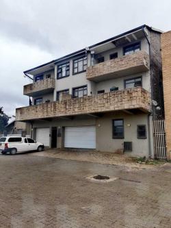 BACHELOR APARTMENT in Johannesburg - Image 1