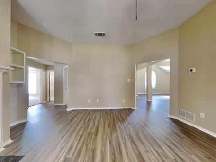 BEAUTIFUL SINGLE FAMILY HOME FOR RENT IN DALLAS, TX in DeSoto - Image 2