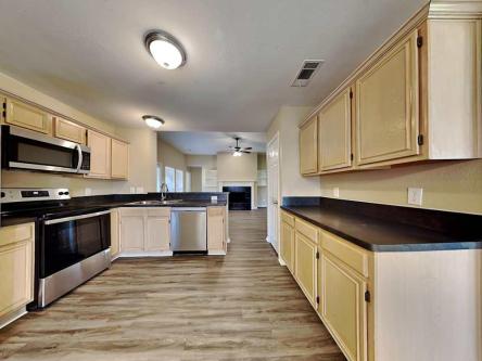 BEAUTIFUL SINGLE FAMILY HOME FOR RENT IN DALLAS, TX in DeSoto - Image 7
