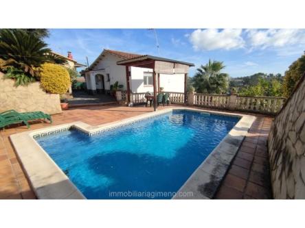 BONITA CASA CON PISCINA Y VISTAS en Lloret de Mar - Imagen 1