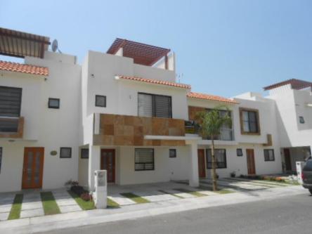 BONITA CASA EN RENTA en Santa Rosa de Jáuregui - Imagen 1