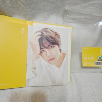 BTS O!RUL8,2? Exhibition MD | Photo Book / Bookmark | Unused in Singapore - Image 1