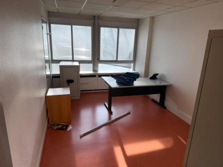 BUREAUX RDC RUEIL MALMAISON A VENDRE à Levallois-Perret - Photo 1