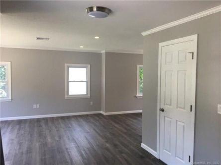 Bailey Ave, Darien, Home For Rent in Norwalk - Image 1