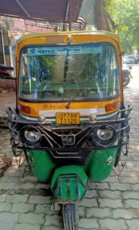 Bajaj RE CNG Auto Rickshaw in Kanpur - Image 1