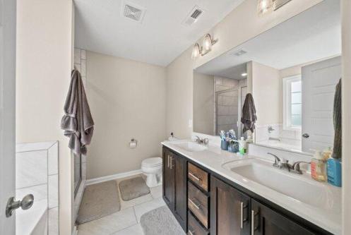 Barnhill Rd, Clarksville, Home For Rent in Clarksville - Image 1