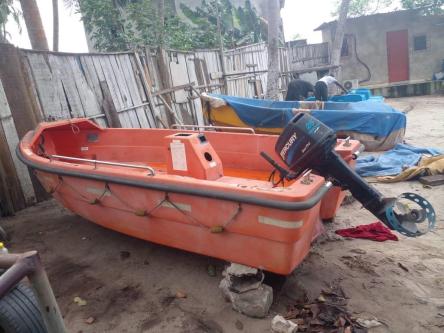 Bateau en polyester importé à Abidjan - Photo 11