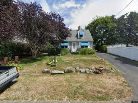 Bayberry Rd, Narragansett, Home For Rent in Warwick - Image 1