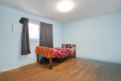 Beautiful 3-Bedroom Home for Rent in Brampton - Image 6