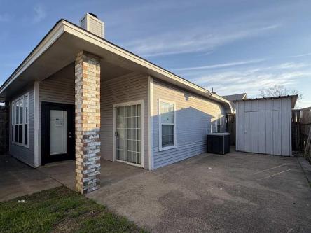 Beautiful Single Family HOME For RENT In Duncanville, TX in DeSoto - Image 9