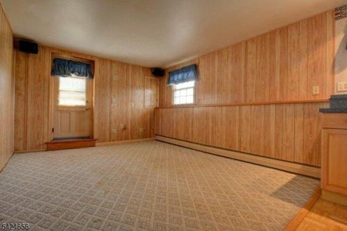 Black Oak Ridge Rd, Wayne, Home For Sale in Paterson - Image 1
