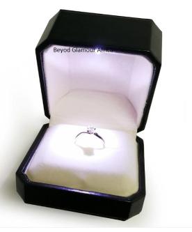 Black Square LED Ring Box in Kikuyu - Image 2
