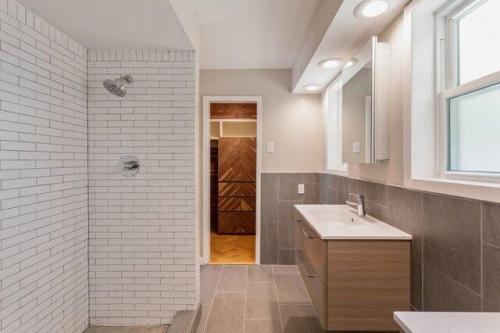 Bonhomme Rd, Houston, Home For Rent in Sugar Land - Image 1