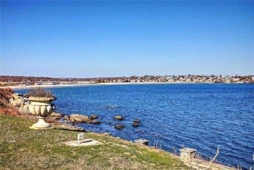 Boston Neck Rd, Narragansett, Plot For Sale in Warwick - Image 1